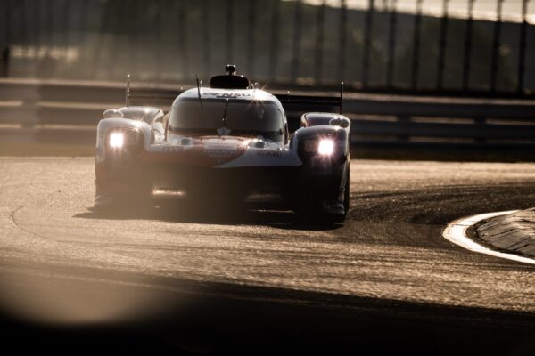 Prologue, Session 4 : Toyota confirme devant la Cadillac et la Ferrari rescapée