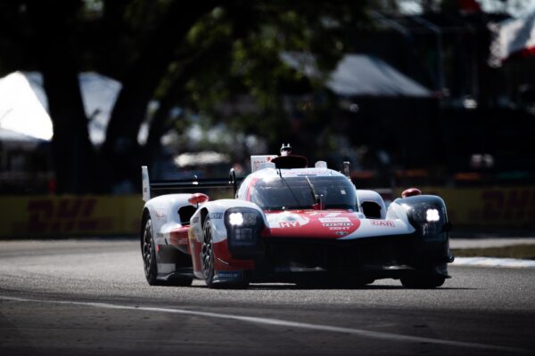 Sebring, EL3 : la Toyota n°7 en tête... et finit dans le mur