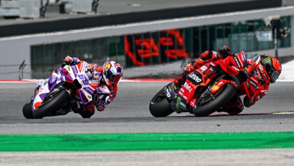 Ducati domine les essais officiels au Portugal