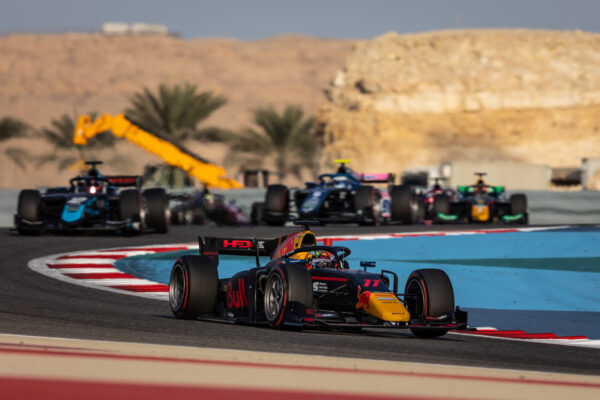 Double arrivée dans les points lors de la course principale pour DAMS à Bahreïn