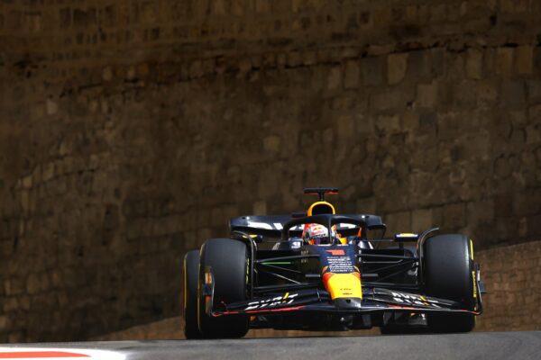 Azerbaïdjan, EL1 : Verstappen d'un souffle devant Leclerc