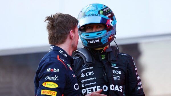 Verstappen met en garde Russell sur sa manœuvre au départ