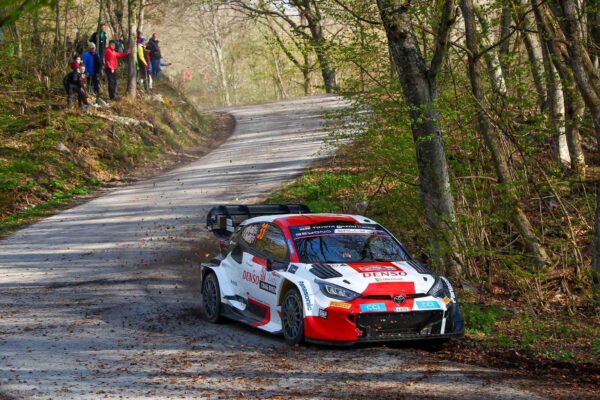 Rallye de Croatie, J2 mi-journée : Neuville abandonne, Evans leader
