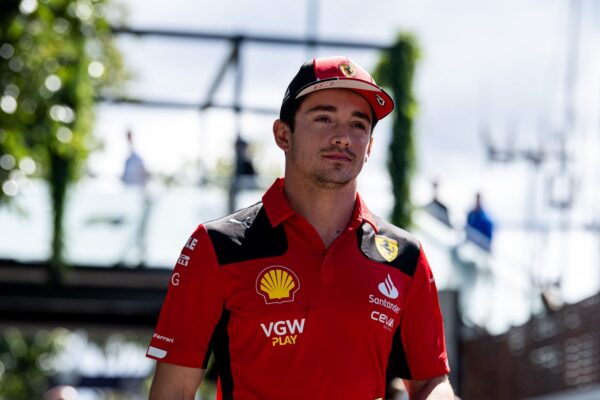 Charles Leclerc dément la rumeur Mercedes