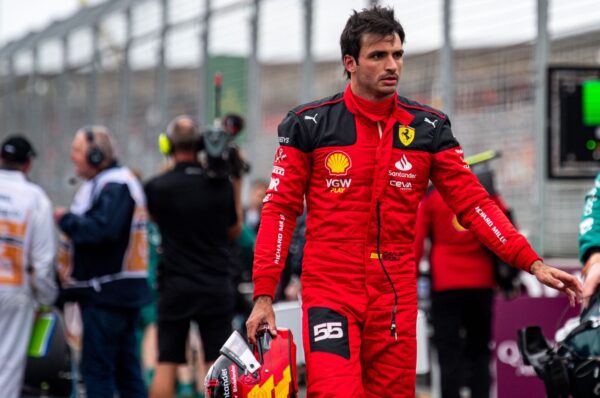 Sainz pénalisé de 5 secondes, perd 2 points sur son permis