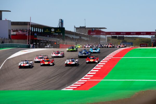 6H Portimão, H+3 : La Toyota #8 devant une Ferrari et une Porsche
