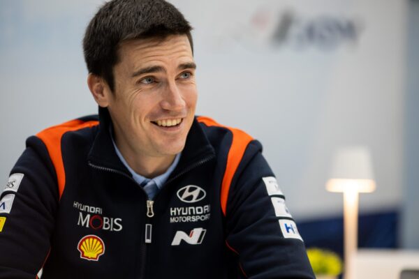 Une foule immense pour les funérailles de Craig Breen