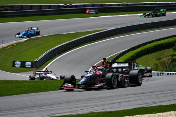 Indy NXT, Alabama : Rasmussen vainqueur après une course agitée