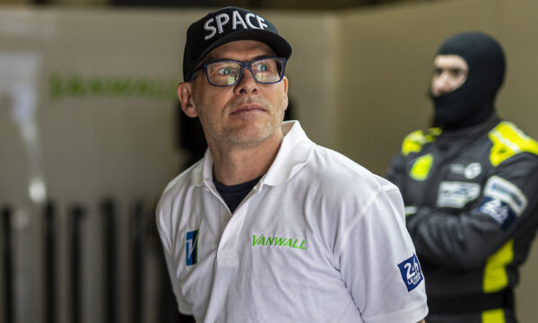 Villeneuve réagit à son éviction pour Le Mans, et quitte Vanwall Racing