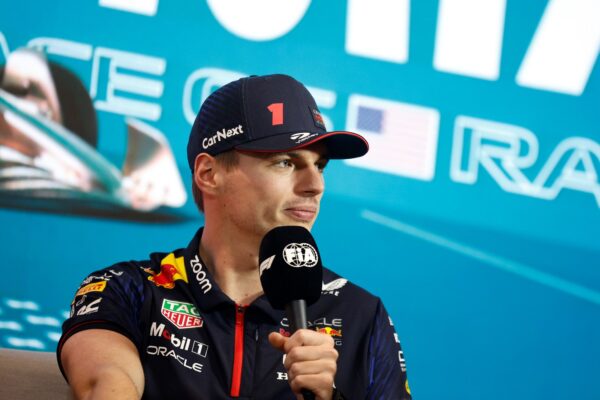 Verstappen n'est pas surpris du duel interne chez Red Bull avec Pérez