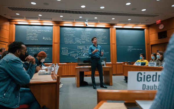 Toto Wolff sera conférencier à la Harvard Business School