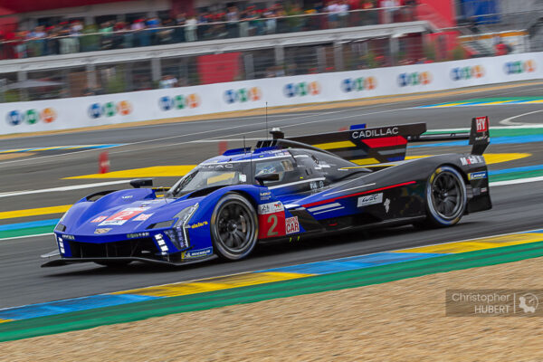 Cadillac s'offre un podium pour son retour au Mans