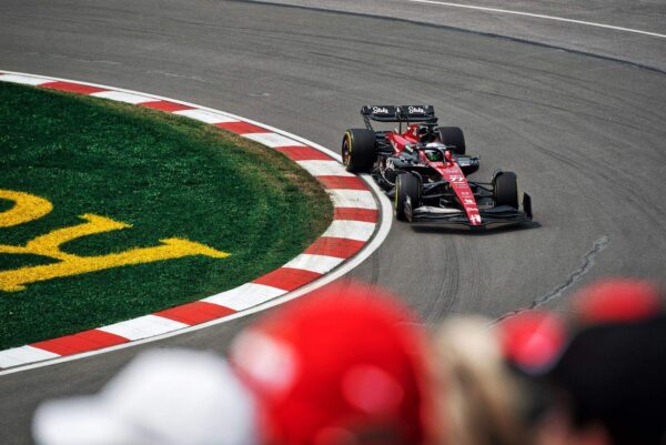Canada, EL1 : panne générale sur le circuit, 5 minutes de roulage