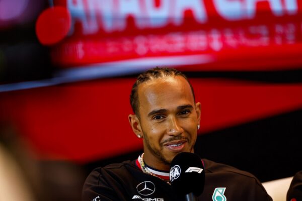 Lewis Hamilton avec un contrat record chez Ferrari ?