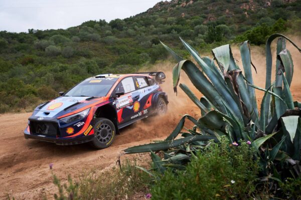 Sardaigne, Shakedown : Lappi devance Neuville et Ogier