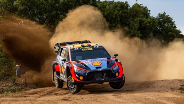 Sardaigne, J3 : Ogier est sorti, Neuville nouveau leader !