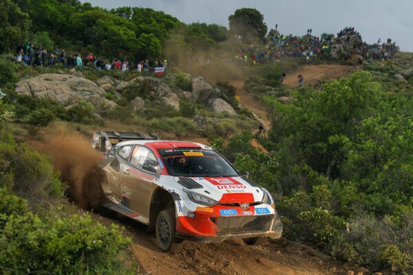Sardaigne, J3 mi-journée : la passe d'armes Ogier / Lappi