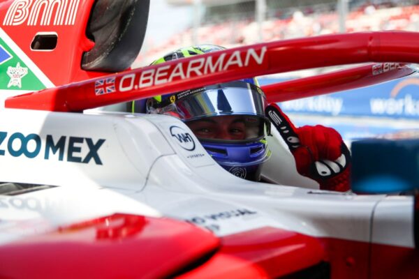 Oliver Bearman réalise la pole position à Barcelone en FIA F2