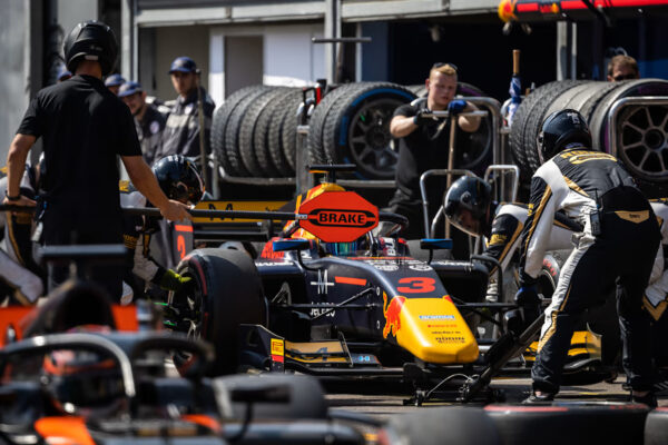 La FIA F2 et FIA F3 garderont plus longtemps leurs châssis