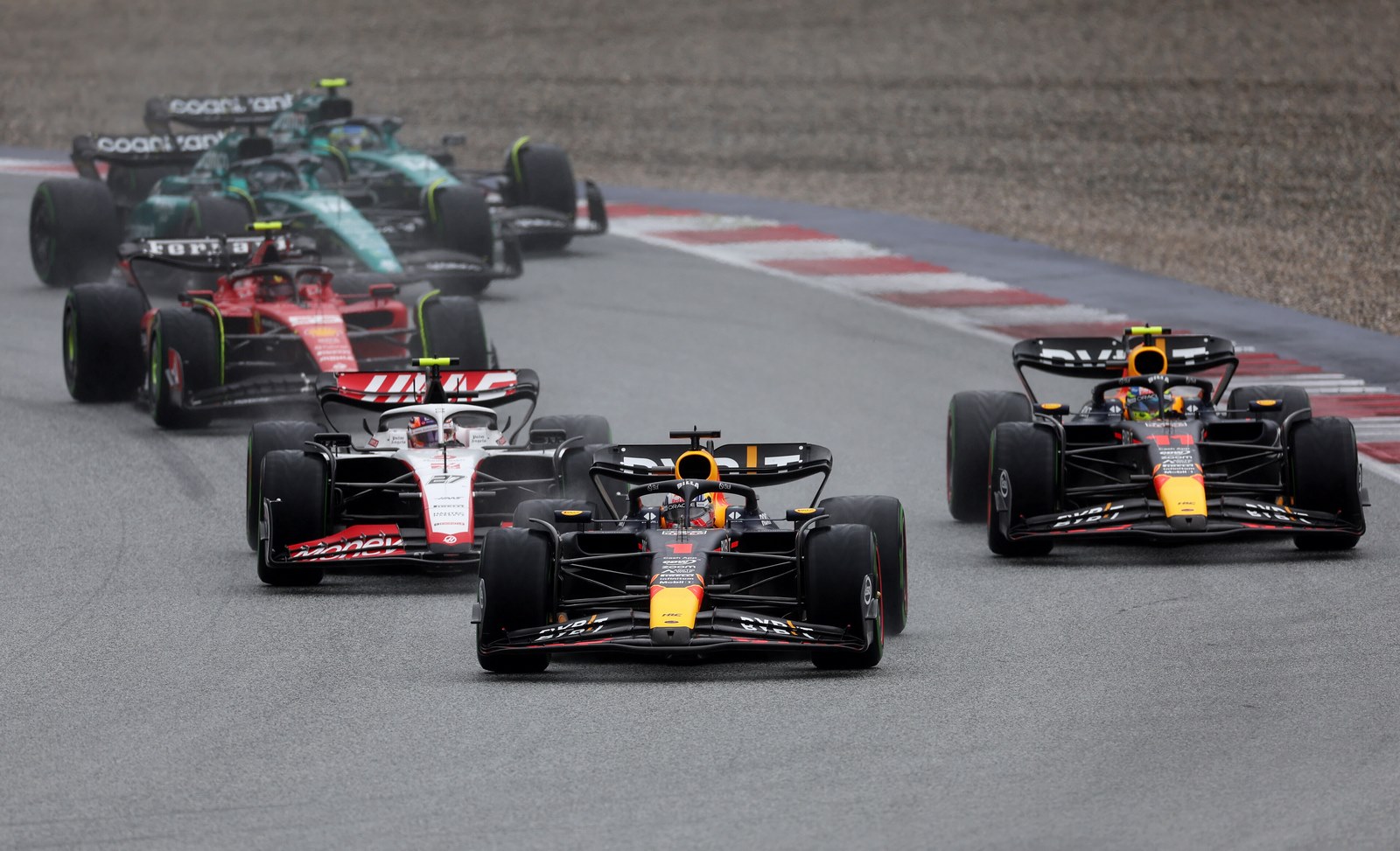 Max Verstappen mène la course Sprint au GP d'Autriche 2023
