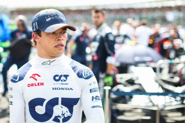 Nyck de Vries viré d'AlphaTauri, Ricciardo le remplace