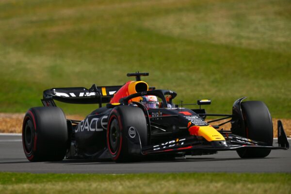 Grande-Bretagne, Qualifs : Verstappen devant les deux McLaren