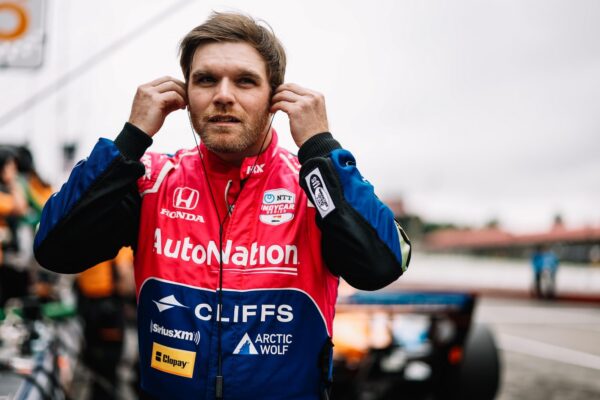 Pagenaud à nouveau forfait pour Iowa, Daly le remplace