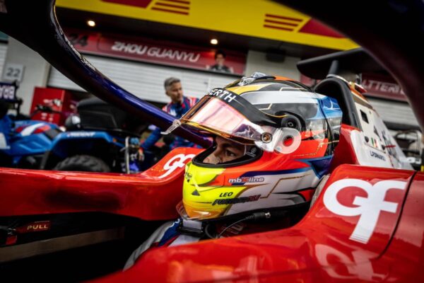 Première pole position pour Leonardo Fornaroli en FIA F3 à Silverstone