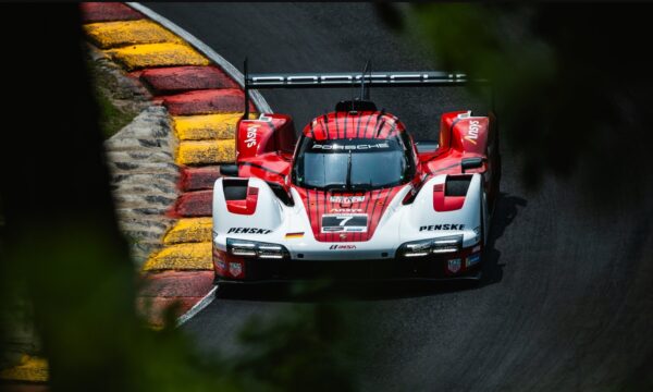 IMSA, Road America : Domination de la Porsche #7