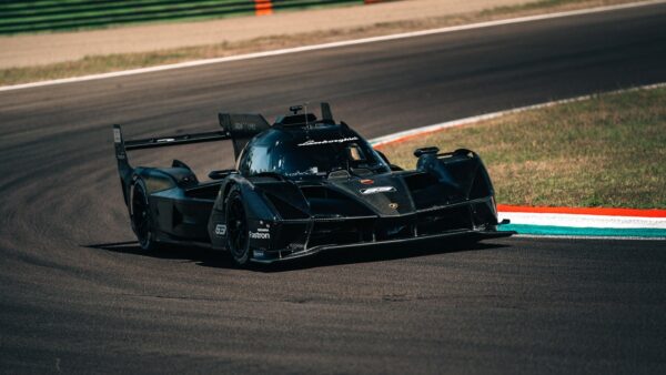 La Lamborghini SC63 effectue son premier roulage à Imola
