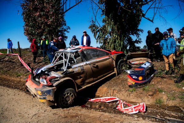 Chili : brutale sortie de route d'Esapekka Lappi en SS1