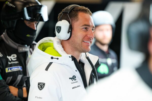 Stoffel Vandoorne, pilote titulaire chez Peugeot en WEC pour 2024