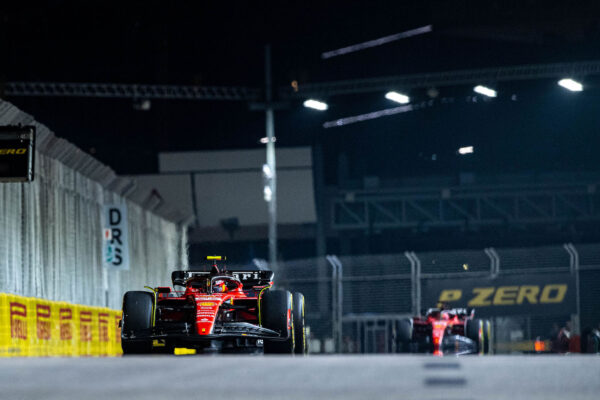 Singapour, EL2 : les Ferrari de Sainz et Leclerc intouchables