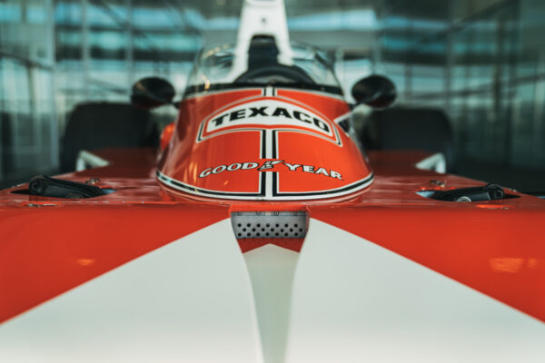 Silverstone 1975 : parking sauvage