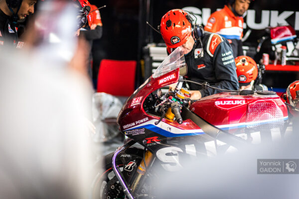 Bol d'Or 2023, H+21 : La Suzuki #12 en tête, la Yamaha #7 en difficulté