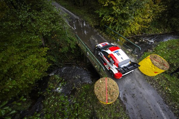 Central European Rally, Etape 1 : Rovanperä s'envole, Ciamin s'accroche