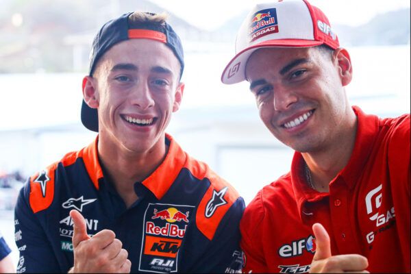Augusto Fernández et Pedro Acosta, deux pilotes pour un numéro en MotoGP