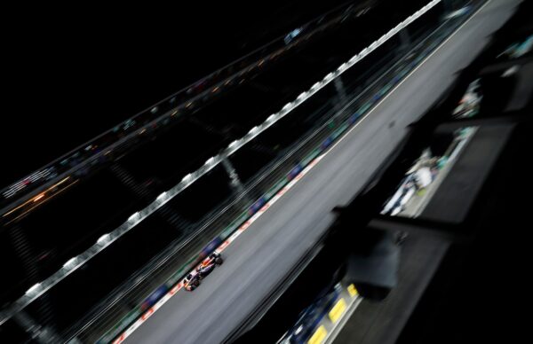 Des spectateurs priés de quitter le circuit avant les EL2