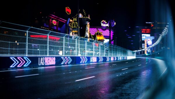 Las Vegas, EL1 : une plaque d'égout descellée écourte la séance !