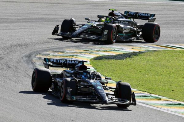 Wolff qualifie la Mercedes W14 de "déplorable" à São Paulo
