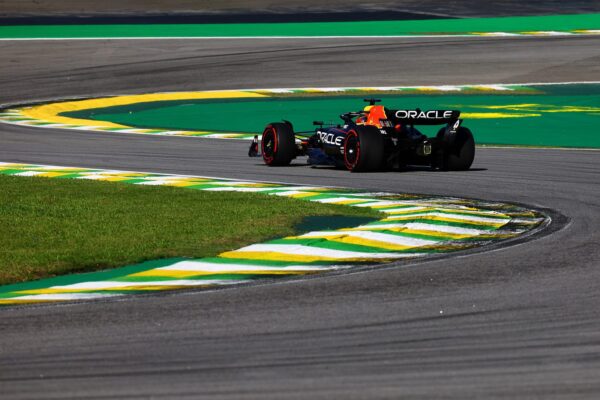 Une Red Bull RB20 en 2024 avec un changement radical ?