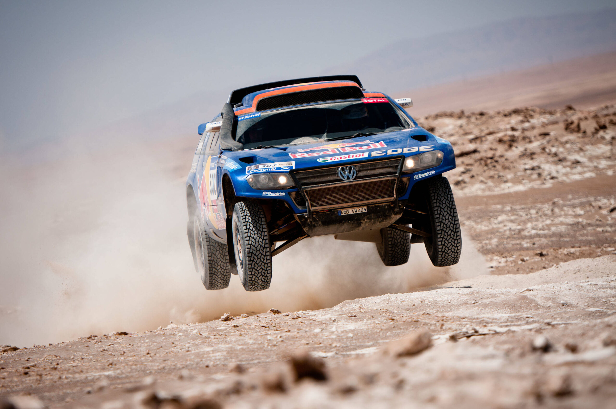 Le Volkswagen Race Touareg en action au Dakar 2011