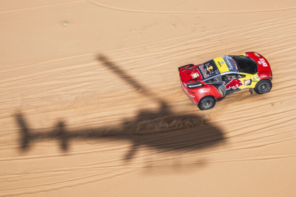 Dakar 2024, Étape 9 : Loeb reprend Sainz en chasse