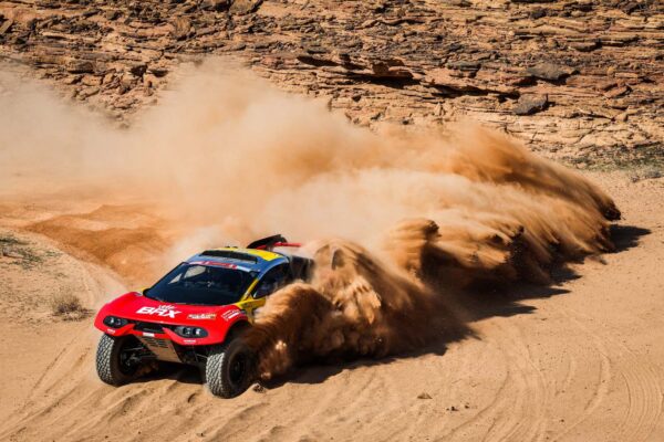 Dakar 2024, Étape 1 : "l'enfer, on ne voulait pas crever" (Loeb)