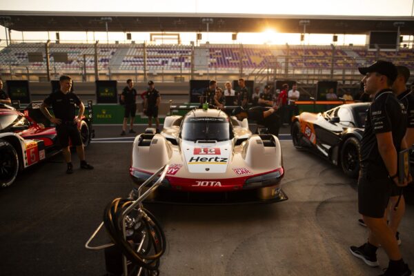 Prologue WEC Qatar, Jour 1 : la Porsche 963 du Team JOTA en tête