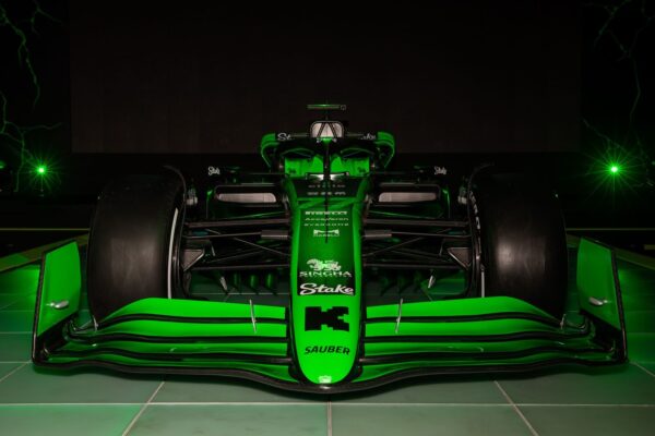 Stake F1 copie Red Bull et McLaren pour ses suspensions avant