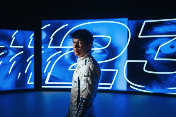 Williams indique qu'Alex Albon est sous contrat pour 2025