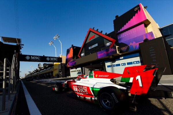 Dino Beganovic partira de la pole position à Bahreïn en FIA F3