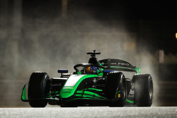 Zane Maloney réalise le meilleur temps des essais FIA F2 à Bahreïn