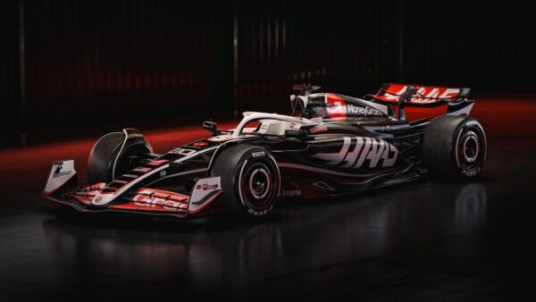 Haas F1 Team présente sa livrée 2024